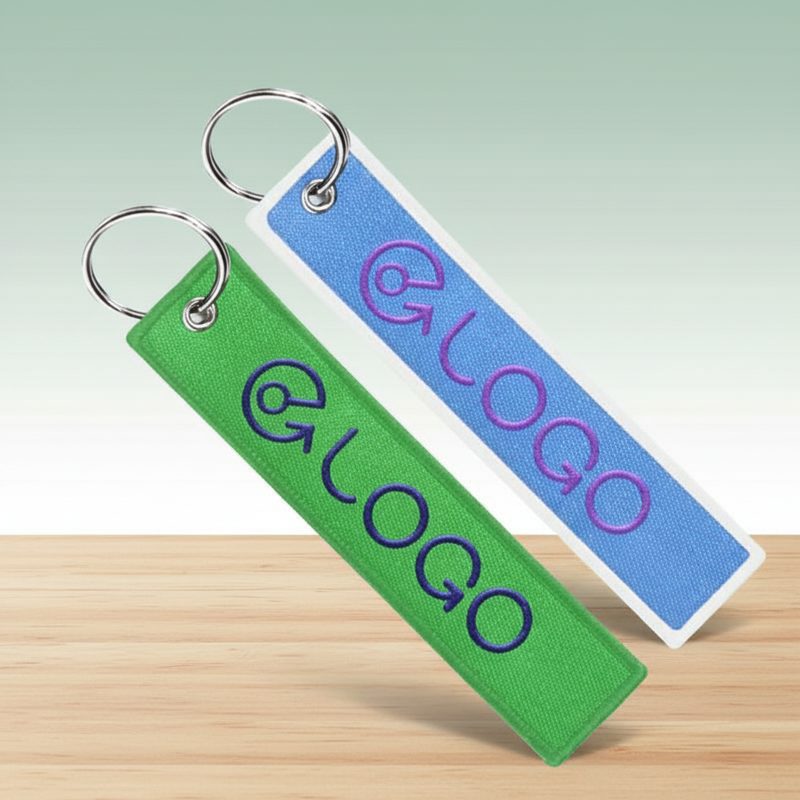 Porte-clés tissu brodé personnalisé